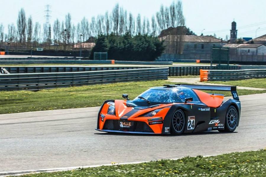  KTM X-Bow GT4 Race Car 2015 года  (фото 6 из 18)